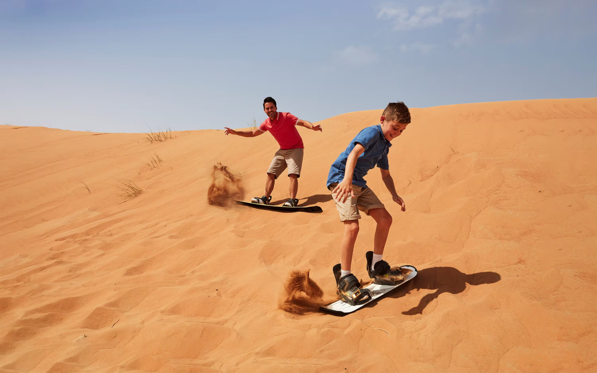 sandboarding in dubai desserts